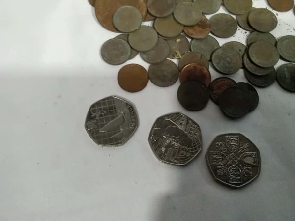 lot 351 quantity of coins - Image 2