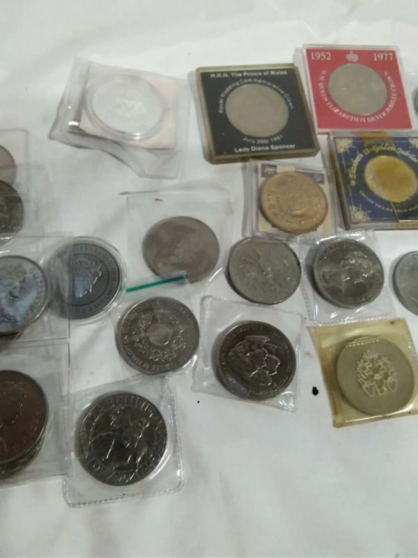 lot 353 quantity of coins - Image 7