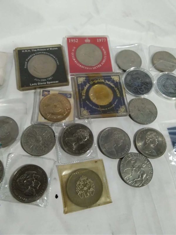 lot 353 quantity of coins - Image 6