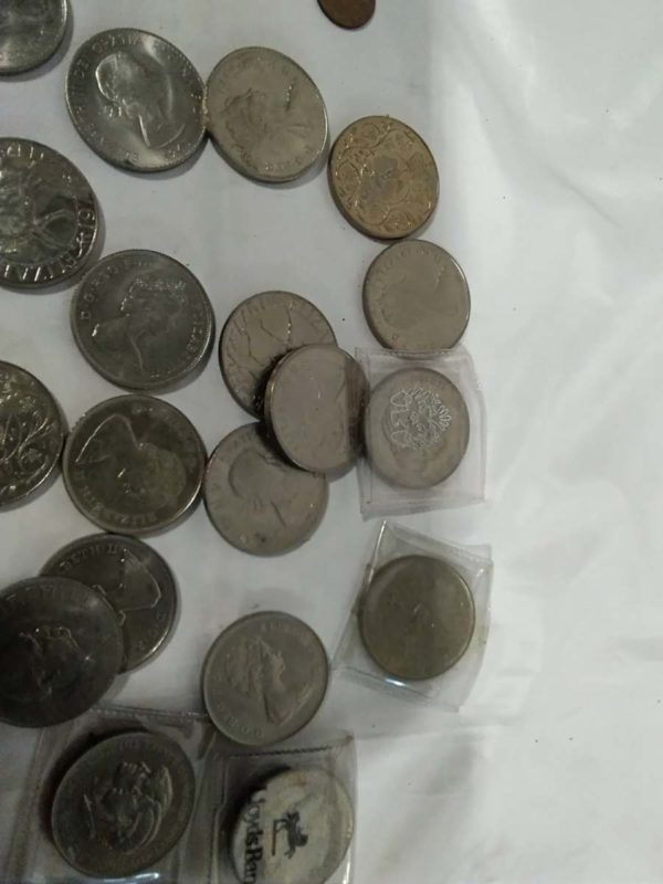 lot 355 quantity of commemorative coins - Image 6