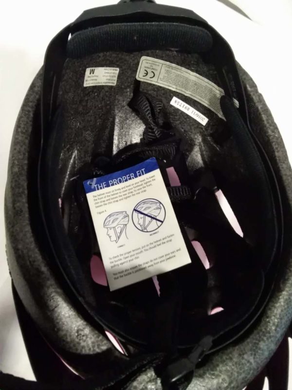 lot 392 pink bike helmet ( unused) - Image 3