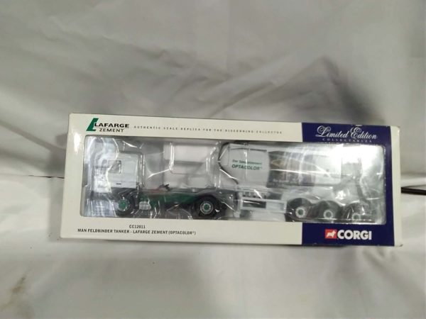 lot 425  Corgi Lafarge Zement limited edition tanker