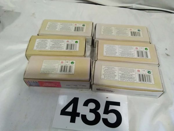 lot 435 6 Corgi Buses some still wrapped ( boxes Damaged) - Image 3