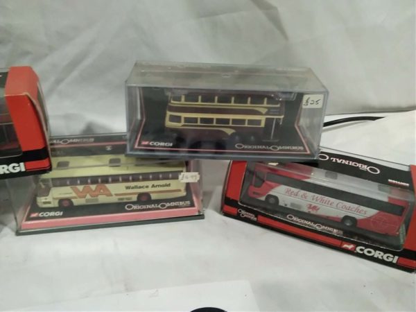 lot 436 6 x boxed Corgi bus models - Image 2