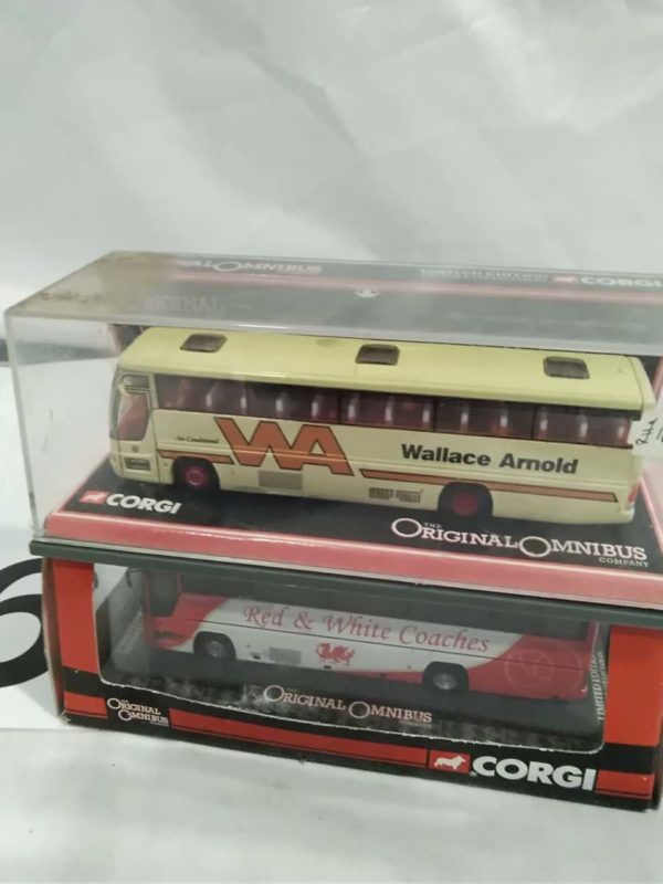 lot 436 6 x boxed Corgi bus models - Image 5