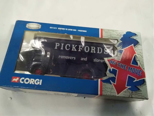 lot 438 Corgi Pickford’s Trucks x 4 - Image 2