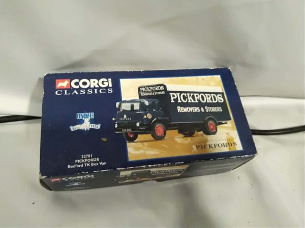 lot 438 Corgi Pickford’s Trucks x 4 - Image 5