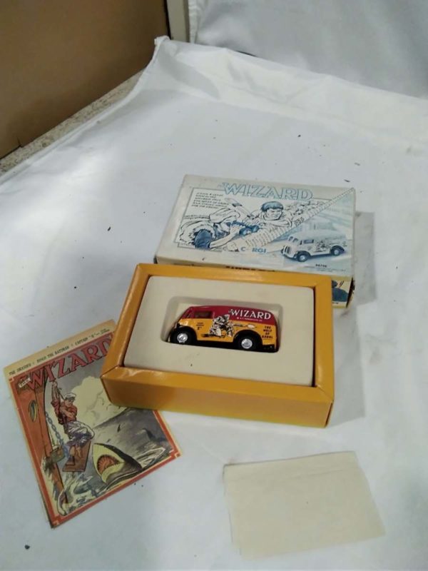 lot 440 mixed model vehicles In corgi - Image 5