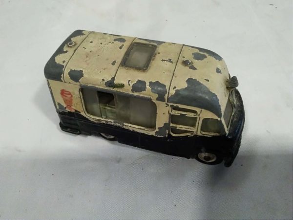 lot 440 mixed model vehicles In corgi - Image 4