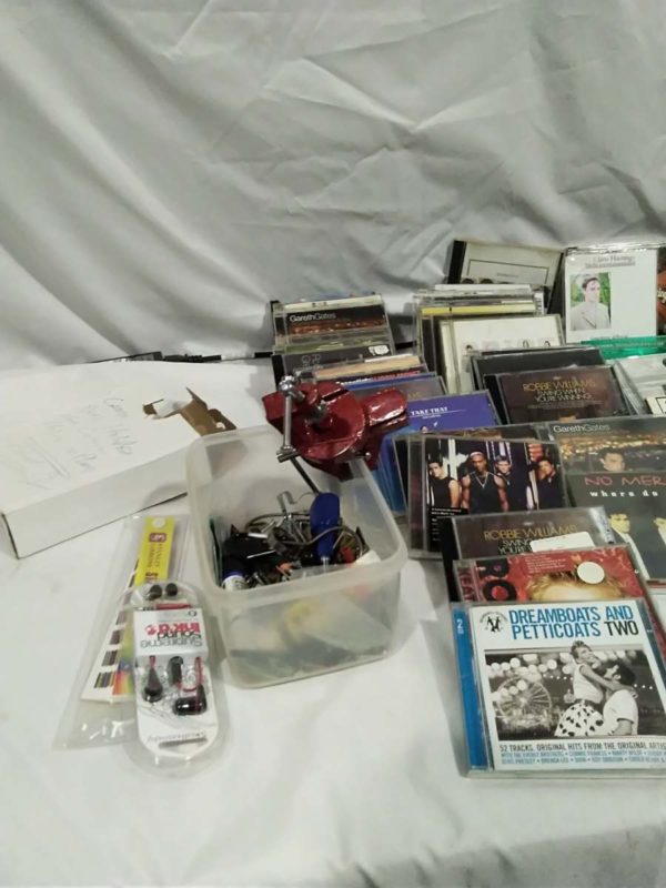 lot 449 cd’s, vice, bits & bobs - Image 4