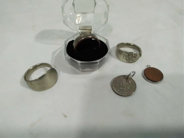 lot 458 hand made items coin ring, spoon rings etc