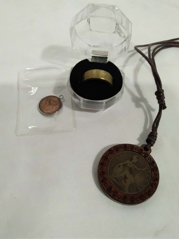 lot 459 hand made items using coins