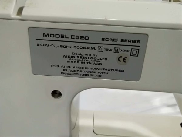 lot 472 Toyota sewing machine - Image 3