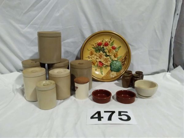 lot 475 pottery containers and plate - Image 2