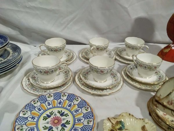 lot 476 mixed China inc blue & white plates - Image 9