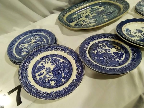 lot 476 mixed China inc blue & white plates - Image 4