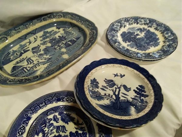 lot 476 mixed China inc blue & white plates - Image 3