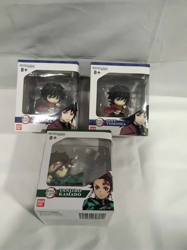 lot 482 Demon slayer figures x3