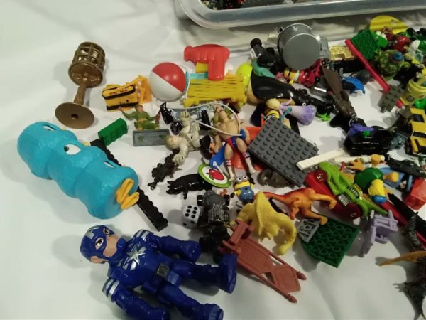 lot 491 assorted children’s toys, cards, figures, lego etc - Image 2