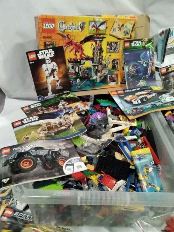 lot 492 approx 24 kilos of mixed lego & booklets - Image 14