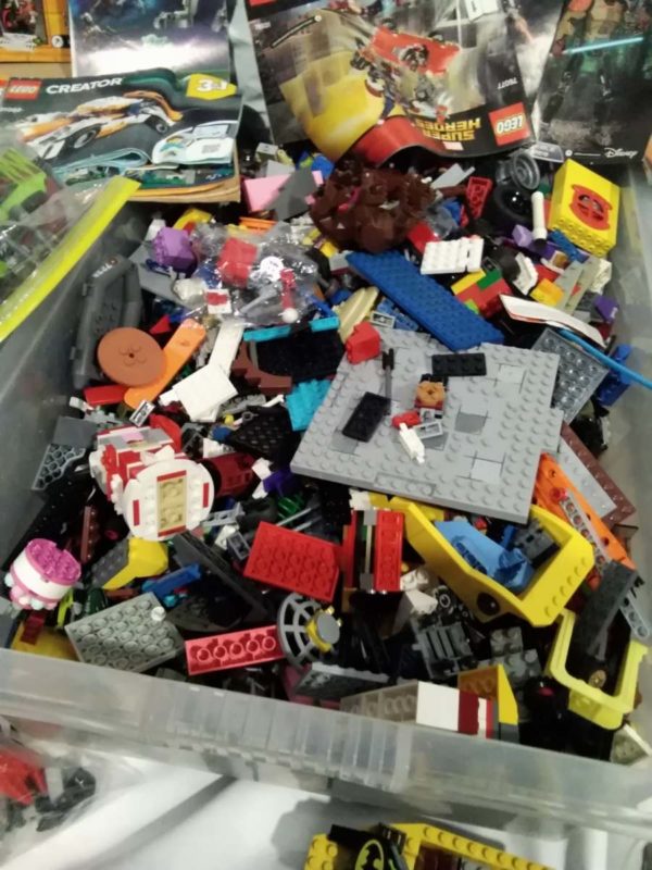 lot 492 approx 24 kilos of mixed lego & booklets - Image 7