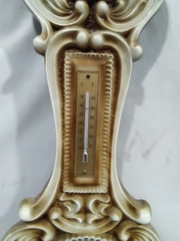 lot 500 vintage barometer ( plastic surround ) - Image 7