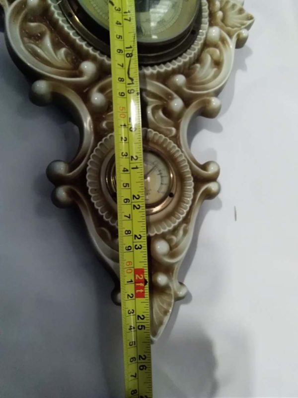 lot 500 vintage barometer ( plastic surround ) - Image 4