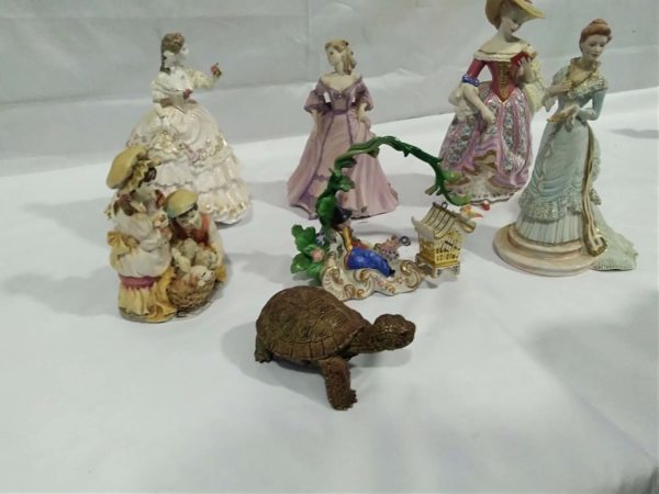 lot 501 Royal Worcester & coalport figurines plus others - Image 7