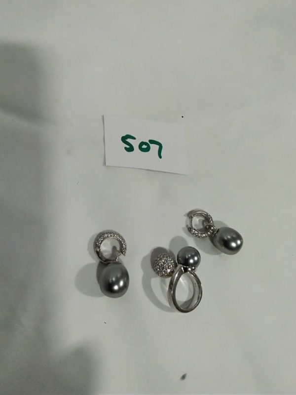 lot 507 sterling silver ring & earing set - Image 2