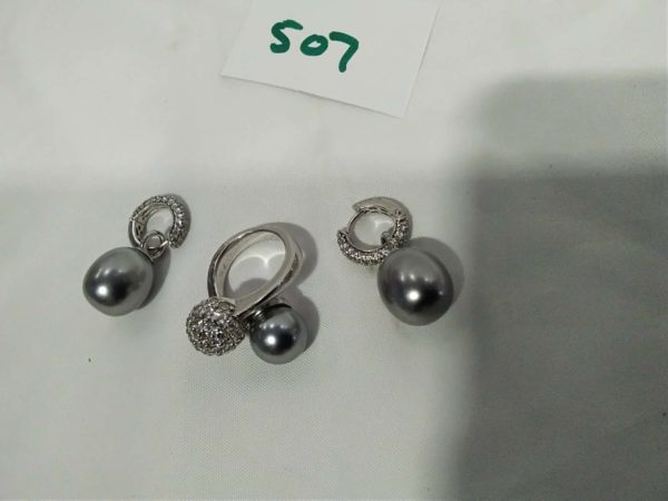 lot 507 sterling silver ring & earing set - Image 3