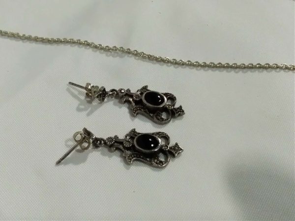 lot 515 sterling silver onyx set necklace & Earrings - Image 5