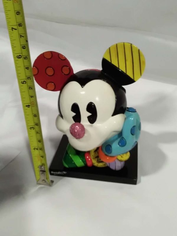 lot 523 Britto Disney Figure – Mickey Mouse - Image 3