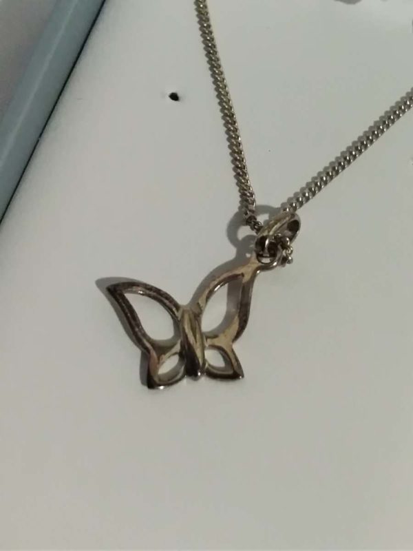 lot 527 cased sterling silver butterfly necklace - Image 3