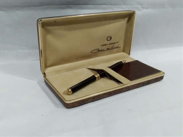 lot 528 cased pen by Cesare Emiliano