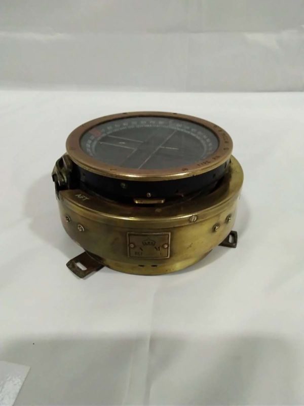 lot 538 military brass cased compass