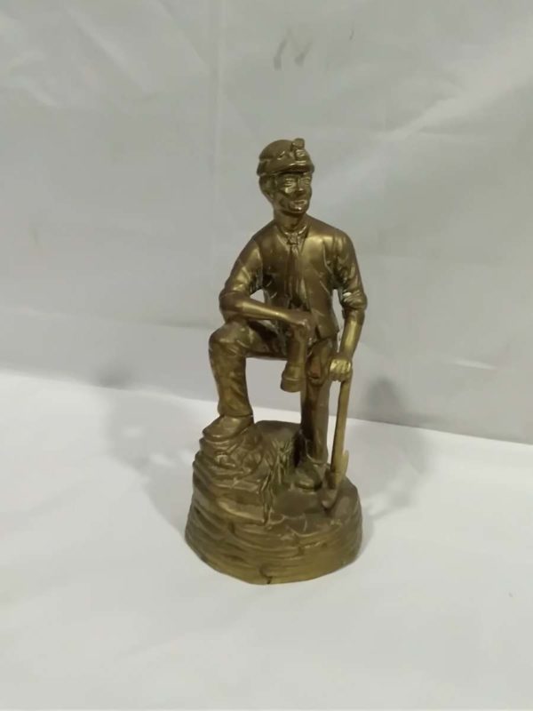 lot 542 tall brass miner ( 2.5kilos)