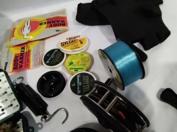 lot 543 fresh water fishing gear flies, spools etc - Image 4