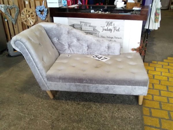 lot 547 grey Chaise Longue