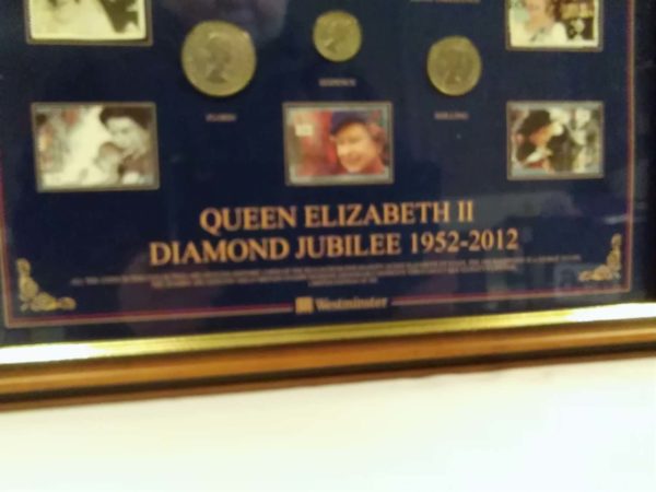 lot 550 Queen Elizabeth II Diamond Jubilee 1952 – 2012 framed stamps & coins - Image 5