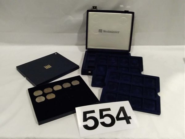 lot 554 empty coin box & trays & commemorative coins - Image 2