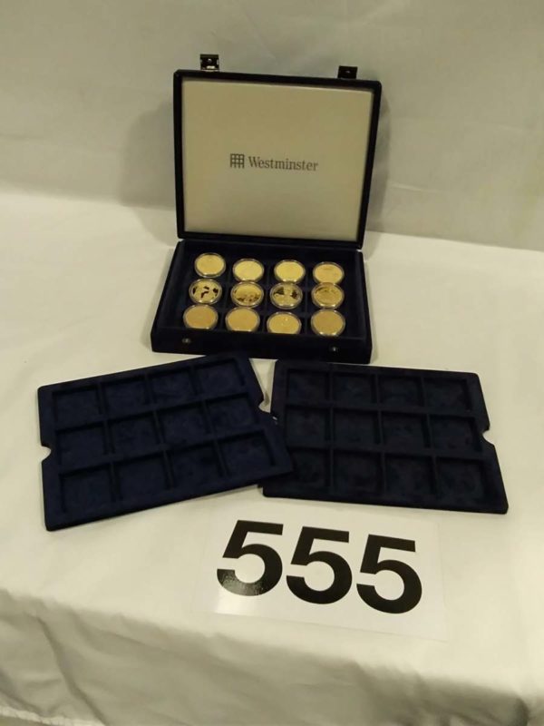 lot 555 royal themed cased coins in presentation box & empty trays - Image 2