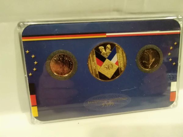 lot 559 cased coin set Amitie Franco- Allemande - Image 2