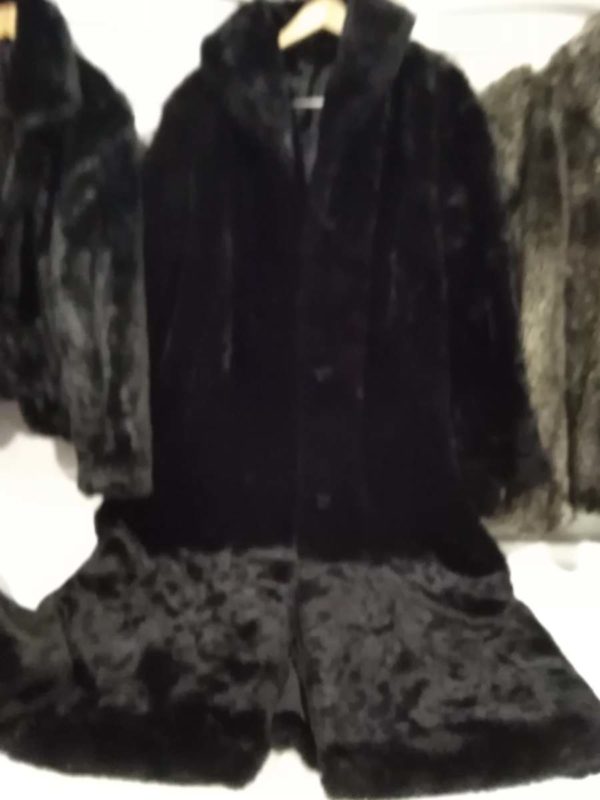 lot 597 vintage & modern faux fur coats - Image 4