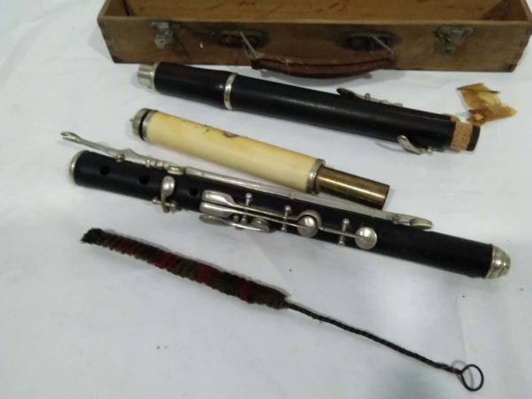 lot 615 Antique Piccolo Flute in wooden case - Image 5