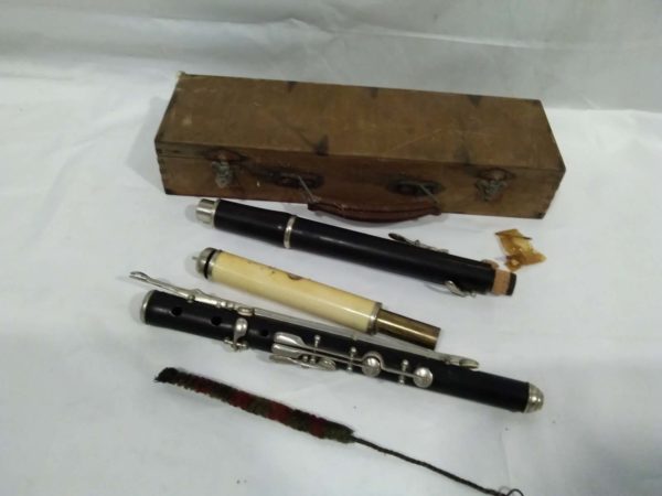 lot 615 Antique Piccolo Flute in wooden case - Image 3