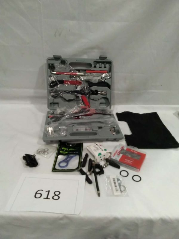 lot 618 Bicycle Tool Set Accessories as new in box