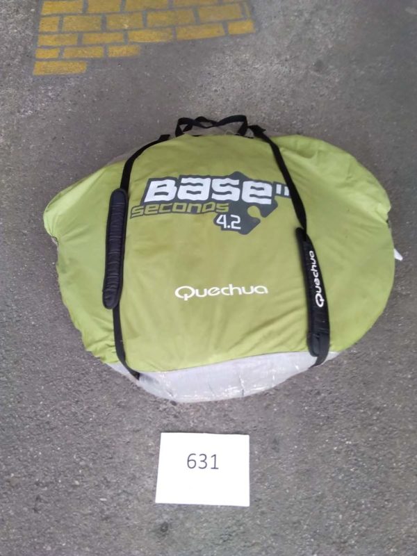 lot 631 Quechua pop up tent