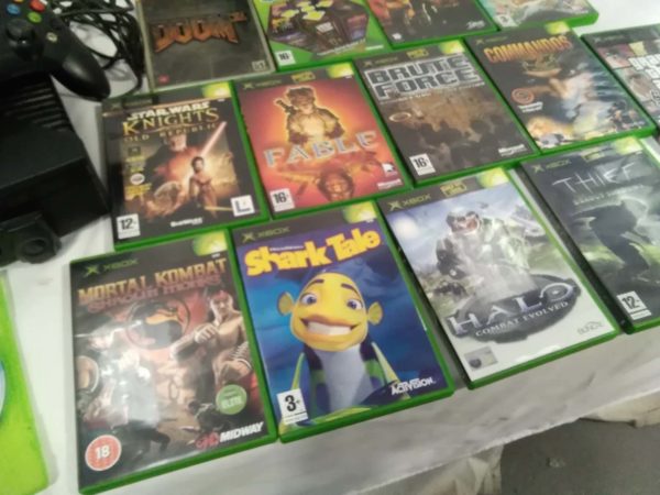 lot 636 Xbox console, controller & games - Image 5