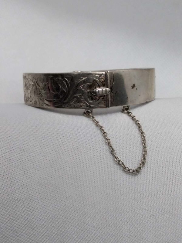 lot 647 vintage sterling silver engraved hinged bangle - Image 4