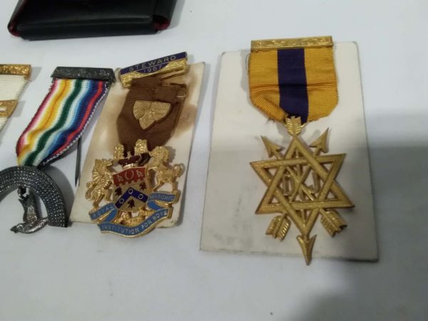 lot 651 collection of 5 vintage Masonic medals - Image 5